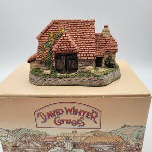 Vintage David Winter Cottages British Traditions October HARVEST BARN w Box COA